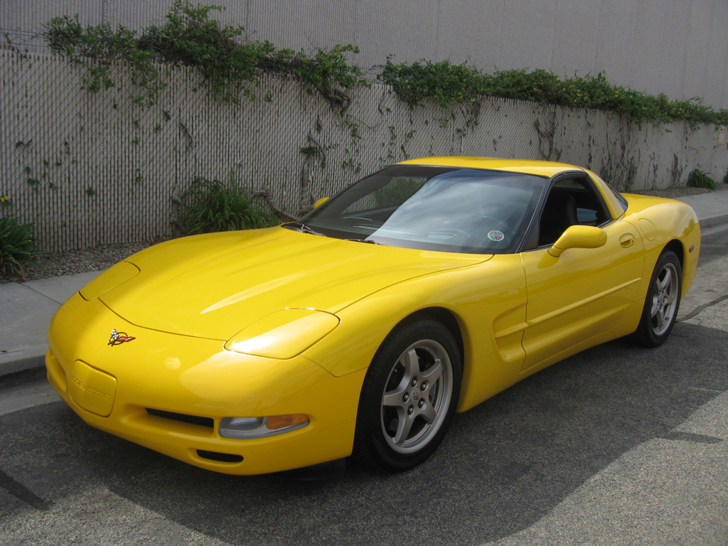 2004 Chevy Corvette Coupe 2004 Chevy Corvette Coupe