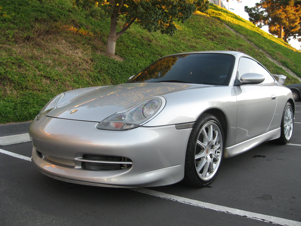 2001 Porsche 911 Carrera 4 Coupe 2D 2001 Porsche 911 Carrera 4 Coupe 2D