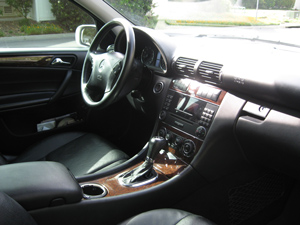 2005_Mercedes_C240_Interior