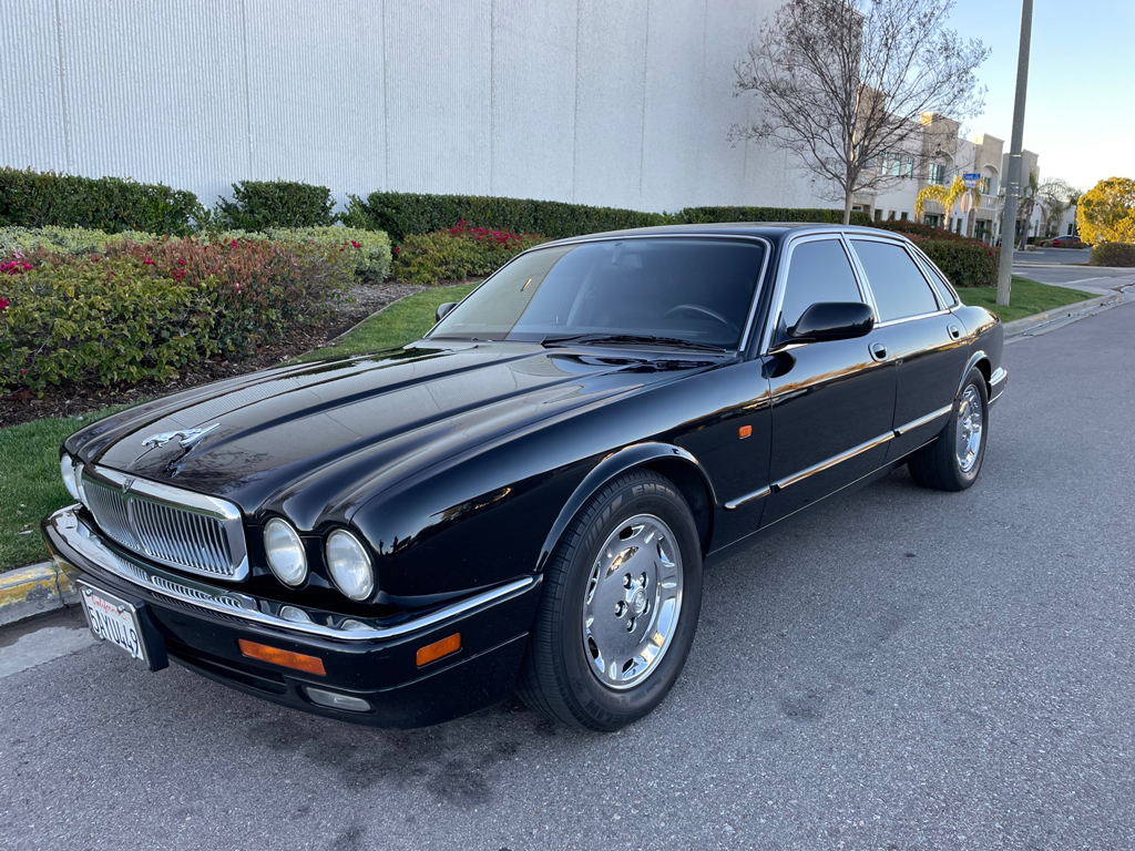 1995 Jaguar XJ6 Sedan 1995 Jaguar XJ6 Sedan